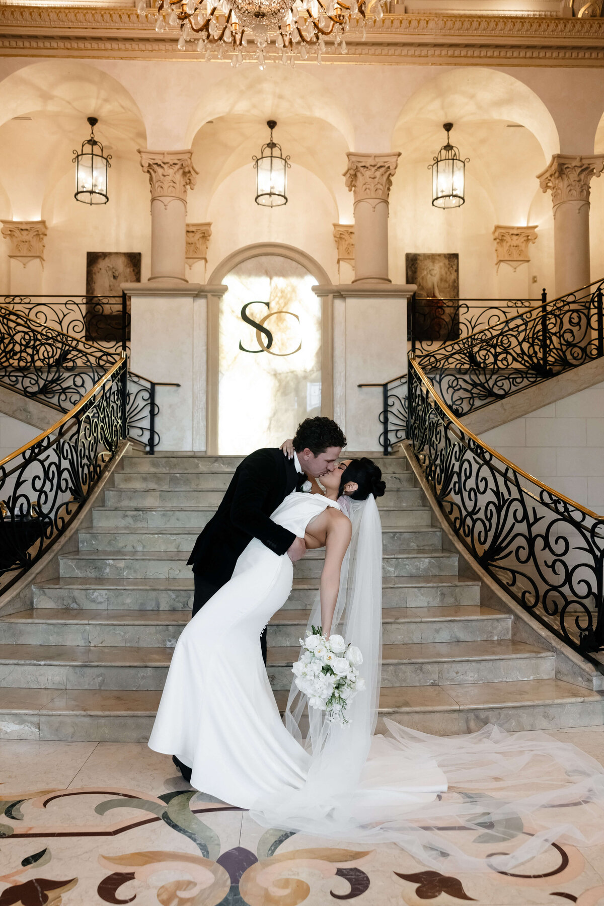 80riskyexposure_andrea-george_las-vegas-elopement-photography