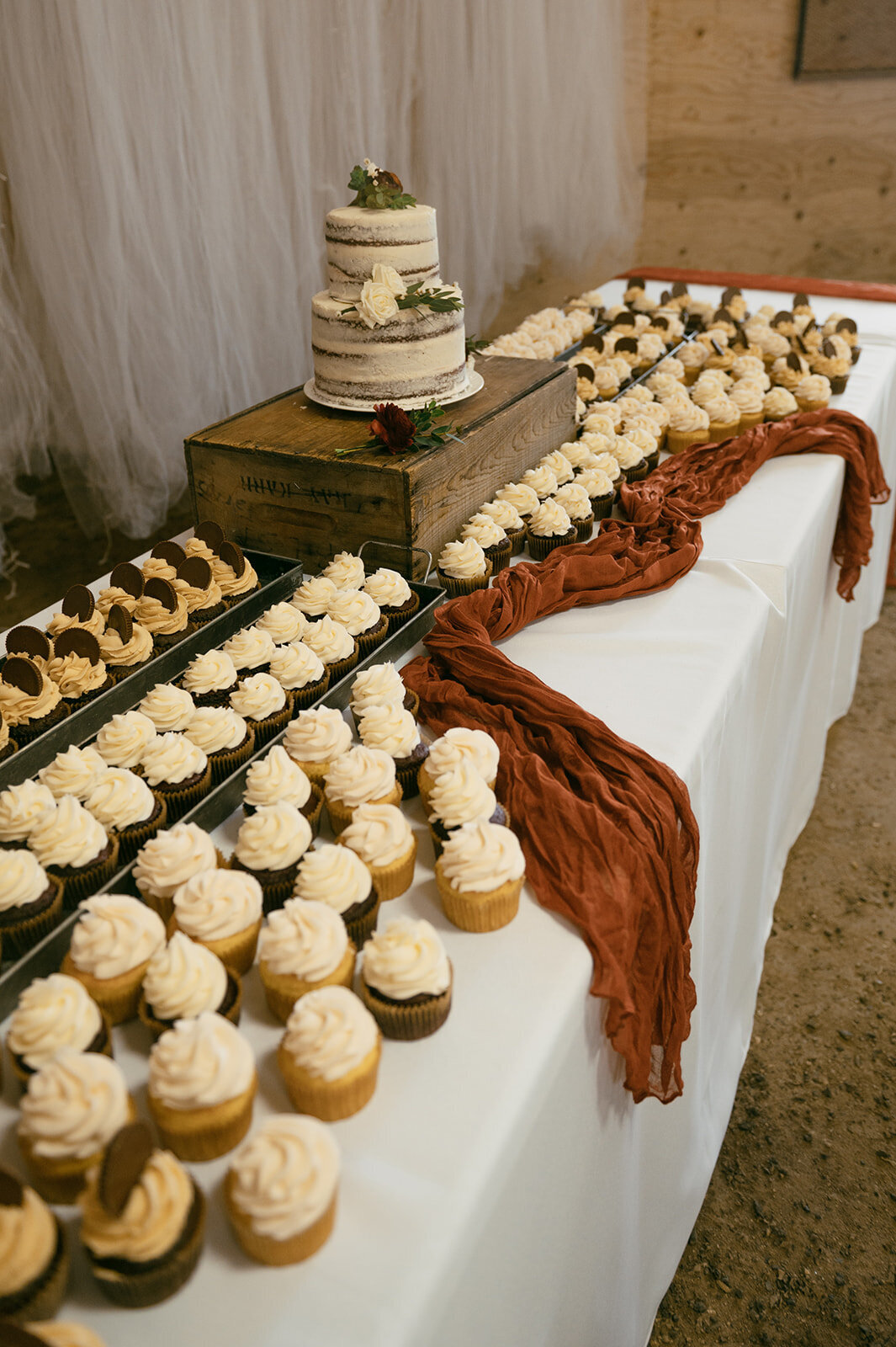 presley-gray-western-montana-wedding-9647