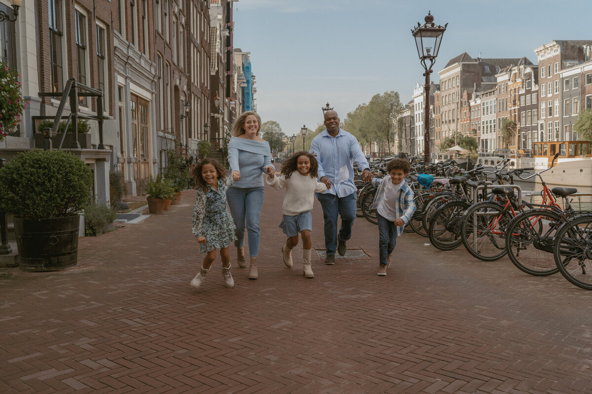 family-photoshoot-amsterdam-couple-photographer-amsterdam-inhousecapture-5