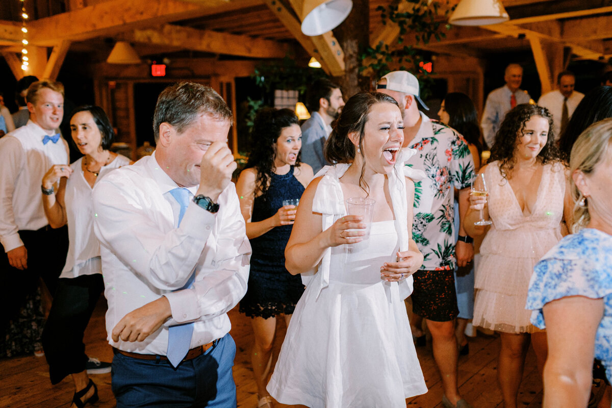 Vermont-Luxury-Wedding-Photographer-Reception-Party_330