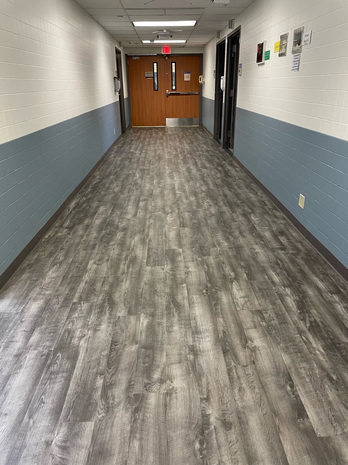 floor-dtbhs-4d-hallway
