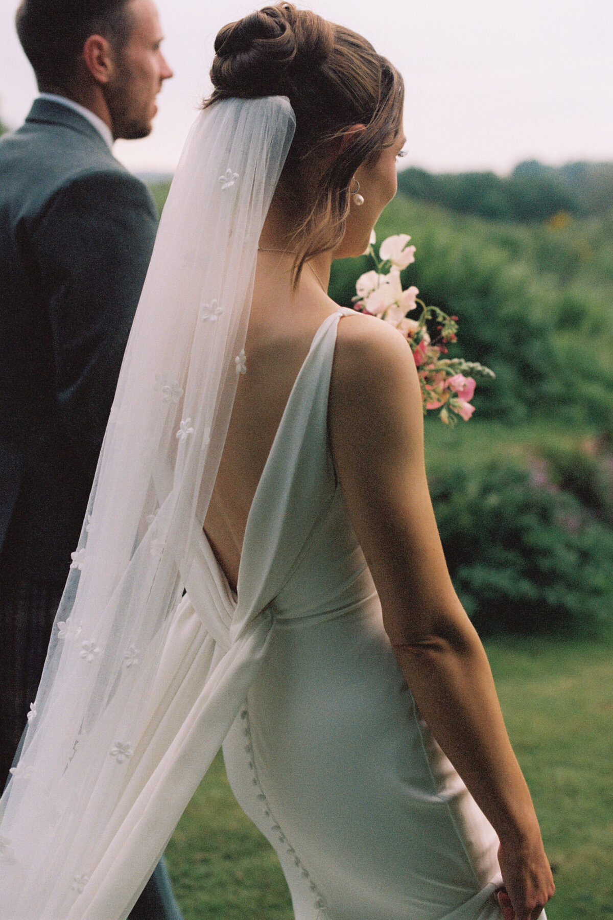 Guardswell-farm-analog-film-wedding-photography-12