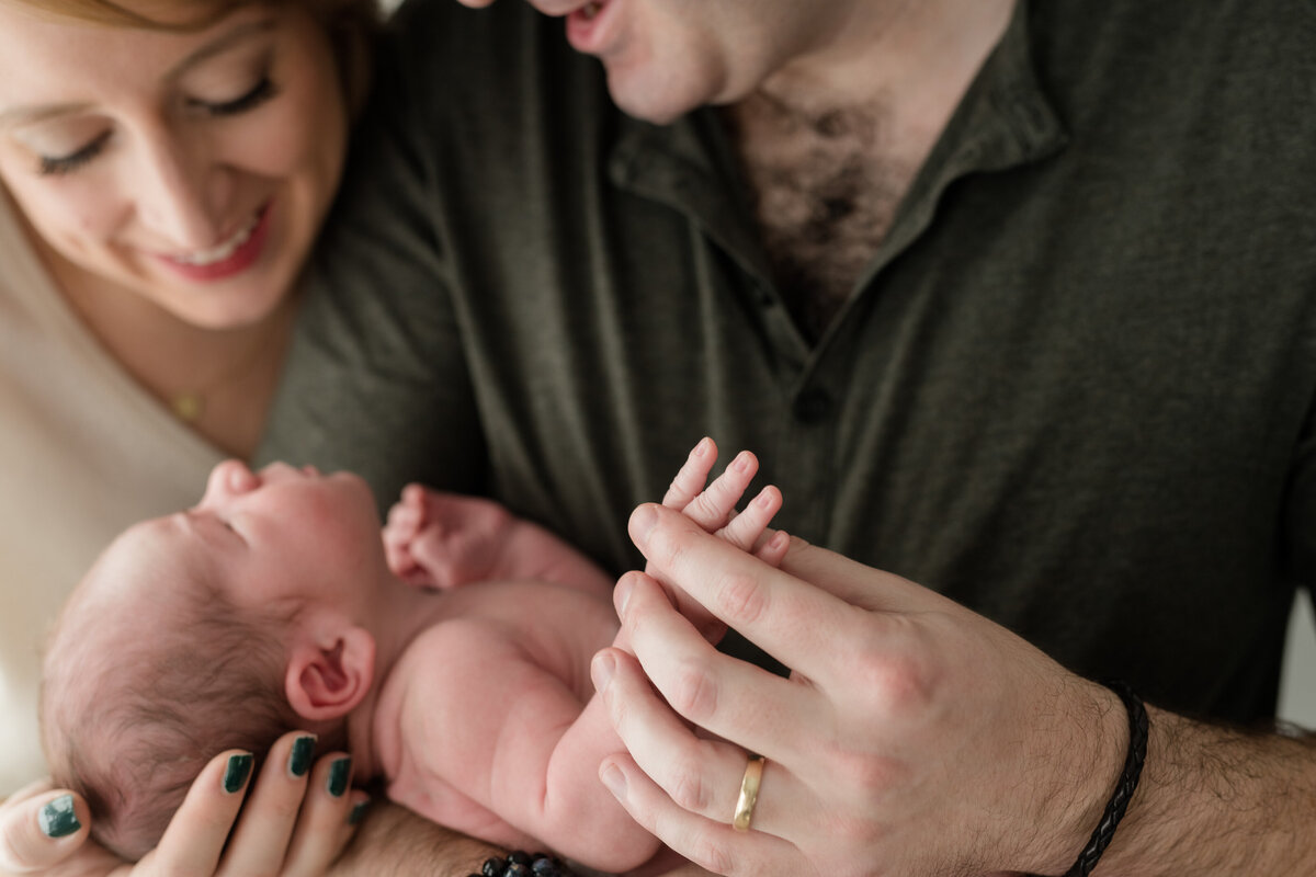 lifestyle washington DC newborn photographer-06