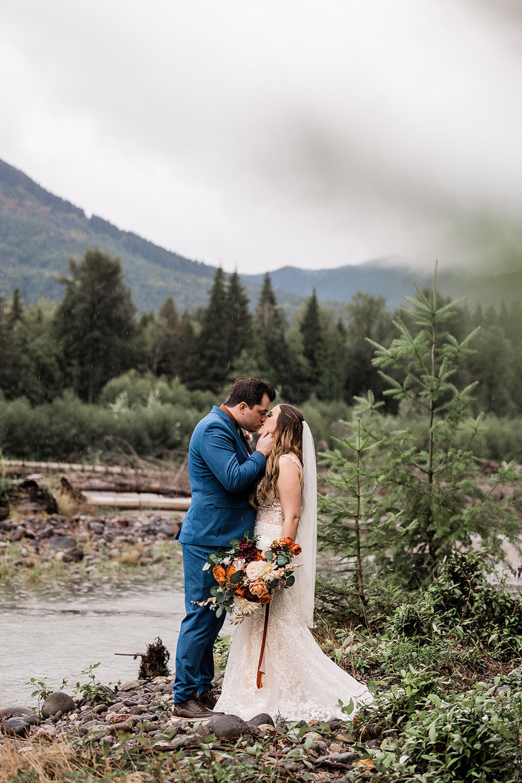 Rainy-Mount-Rainier-National-Park-Intimate-Wedding-70
