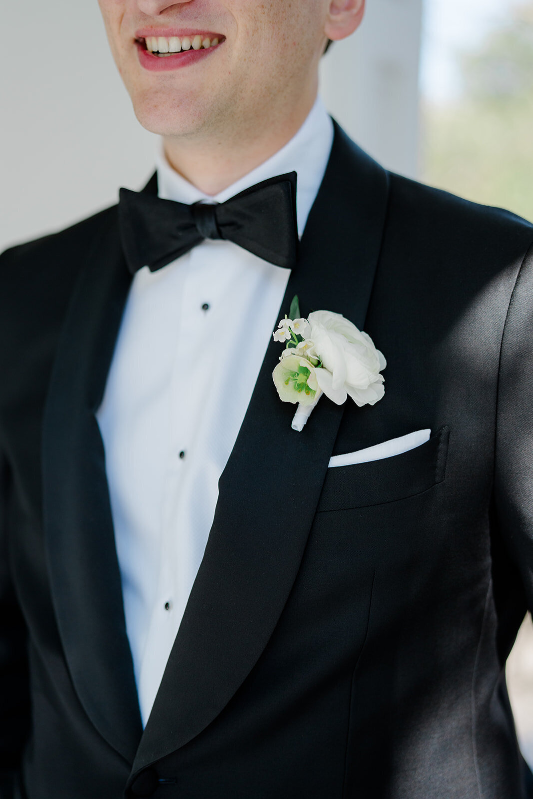 elevated_neutral_tones_governor_thomas_bennett_house_charleston_destination_wedding_photographer_wedding_Kailee_DiMeglio_Photography-229