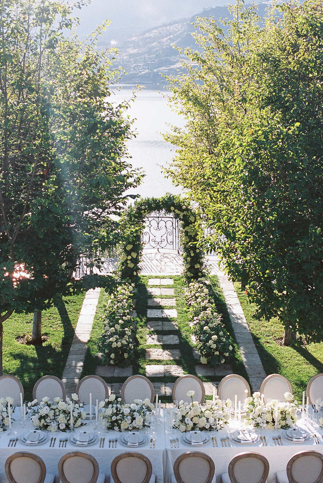 minted-photography-okanagan-kelowna-destination-wedding-photographer-wedding-château-okanagan-49