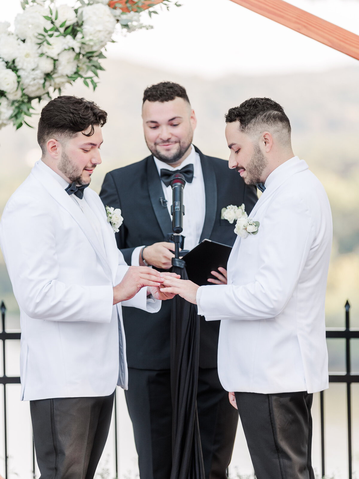 brittany-graf-photography-andrew-anthony-wedding-saint-clements-castle-portland-ct-64