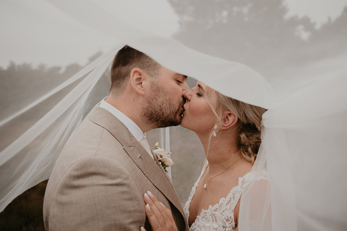 Momentjes&Zo-Trouwen-bruiloft-fotograaf-Diessen_40