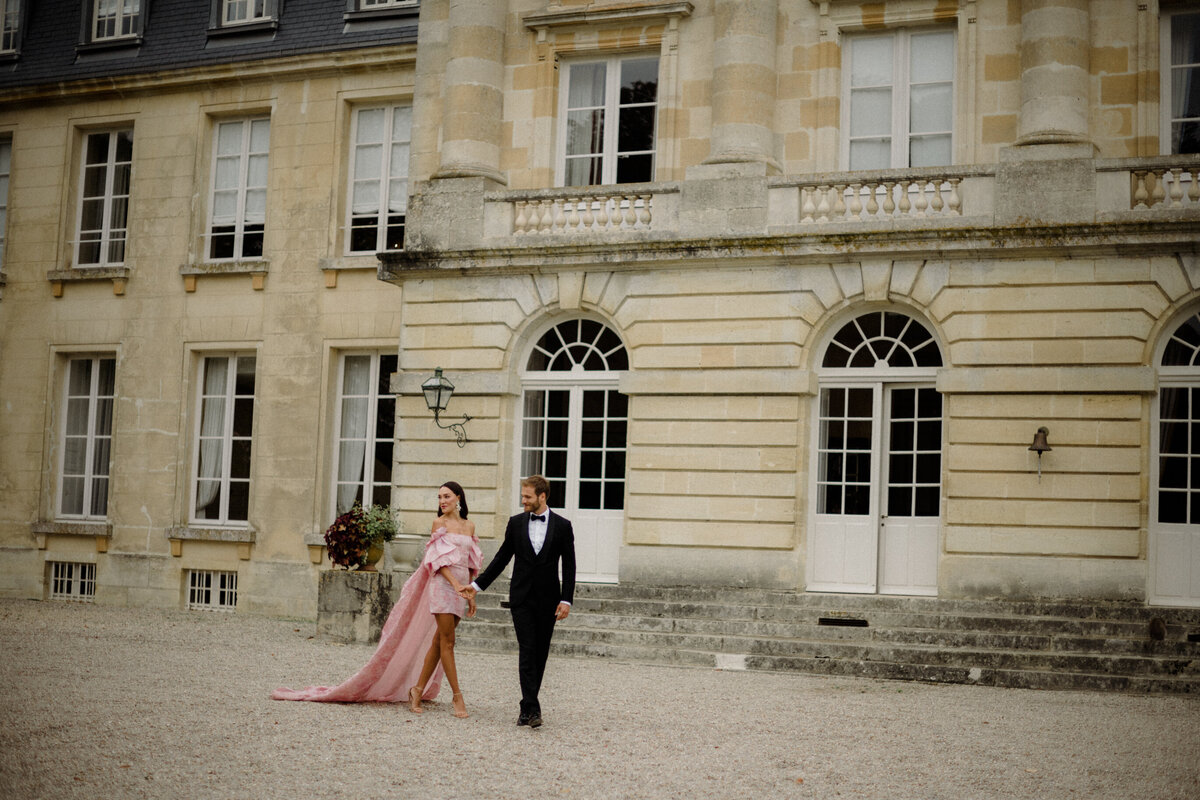 001 France Chateau Luxury Elopement_Chateau de Courtomer Elopement_Adventure elopement photographer-4562