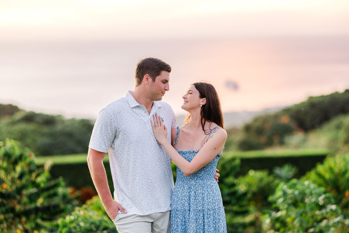 Hawaii-Engagement-Photos-Holualoa-Inn (137)