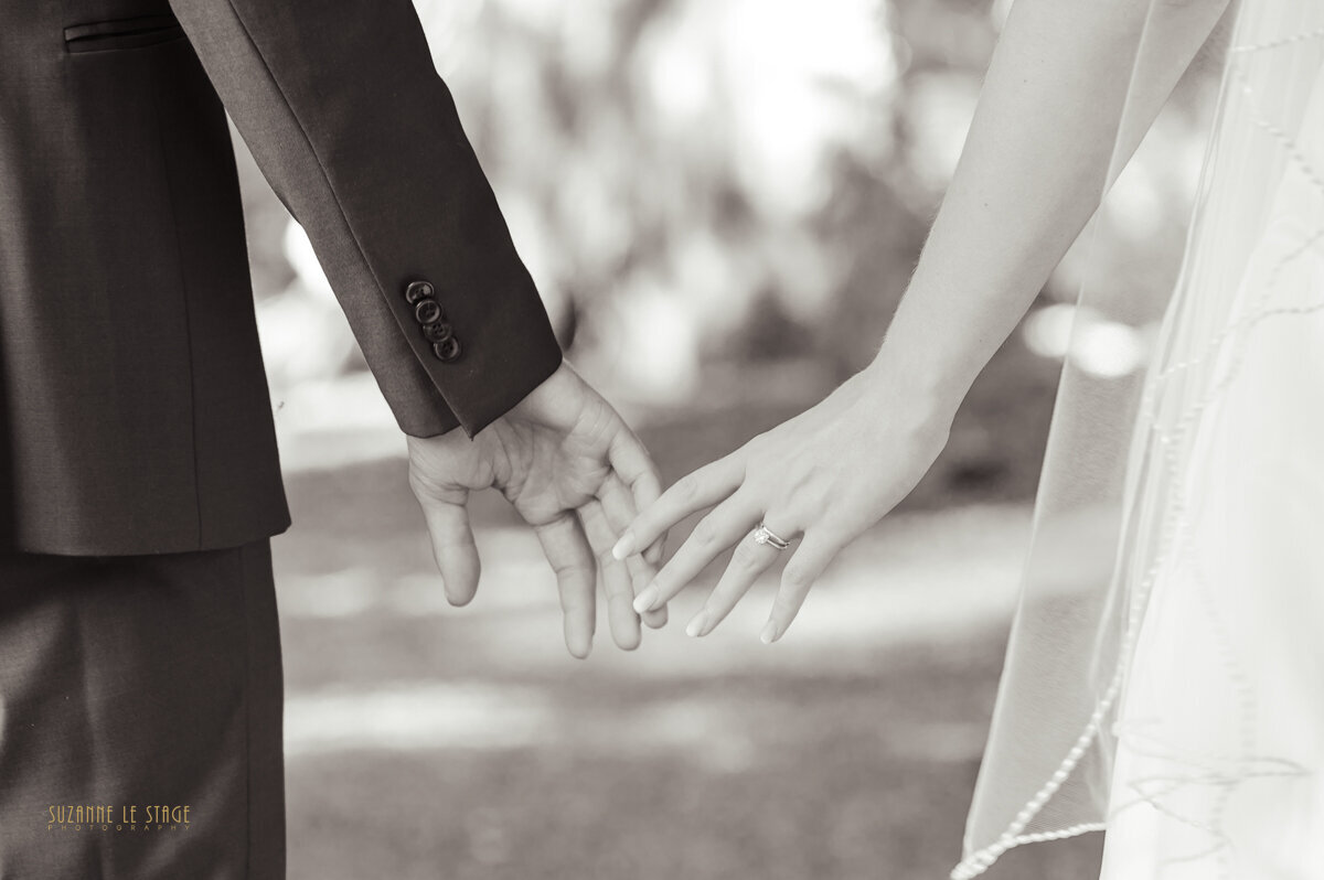 Suzanne Le Stage Photography - Vancouver Island wedding portrait photographer-2