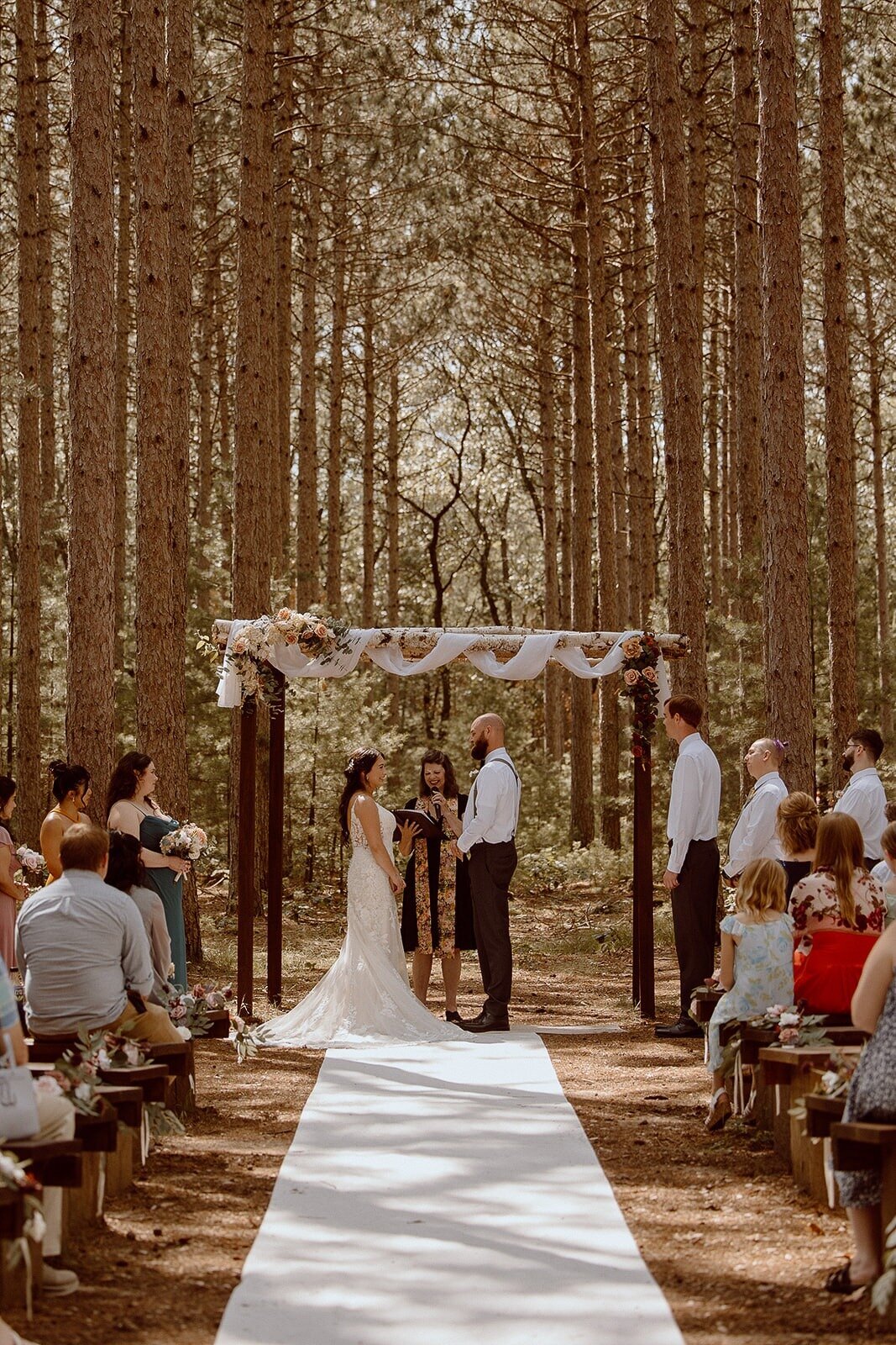 burlap-and-bells-wisconsin-wedding-venue-48