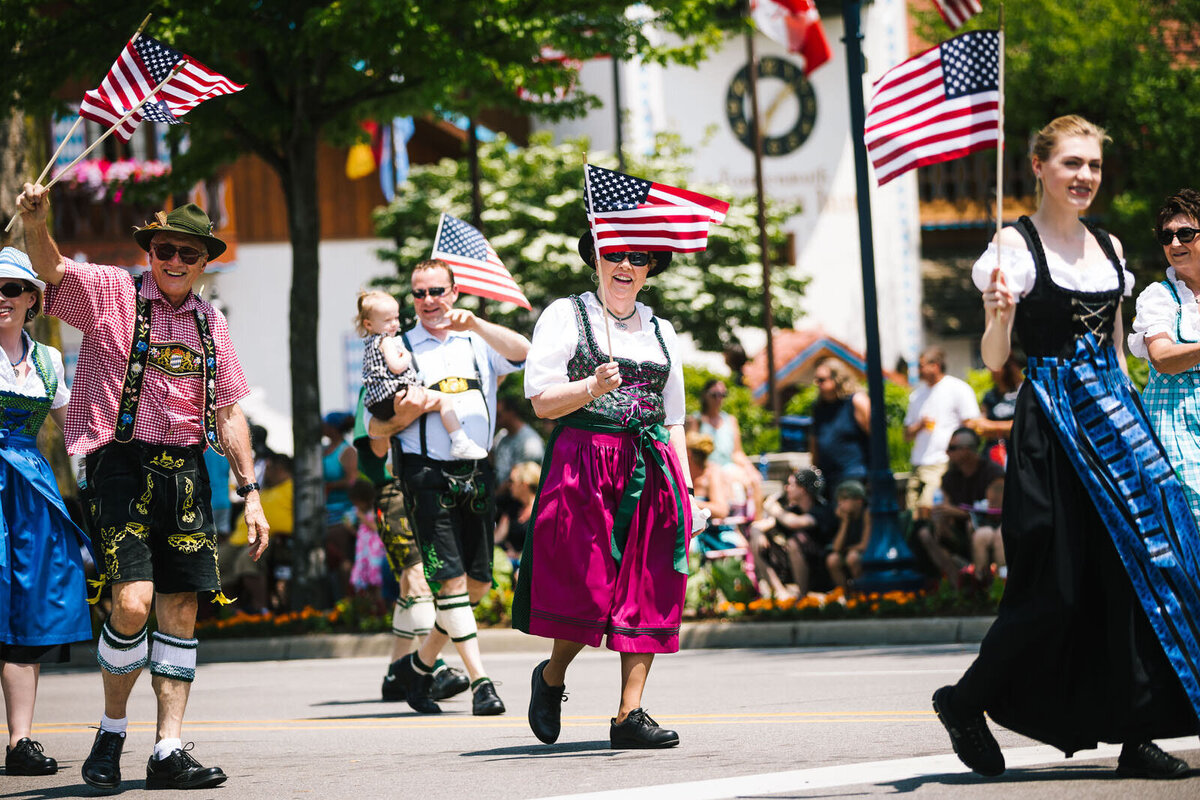 Bavarian-Festival-Parade-Frankenmuth-Michigan-16