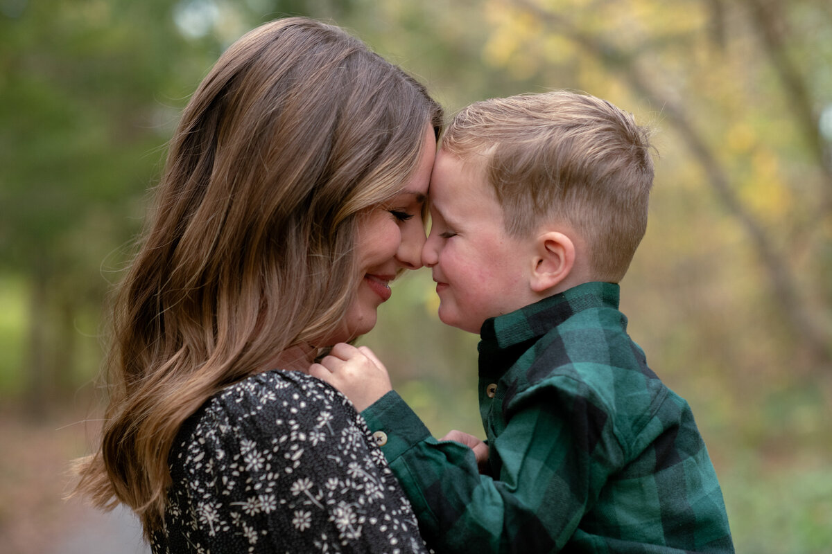 a family poses during a photo shoot in knoxville