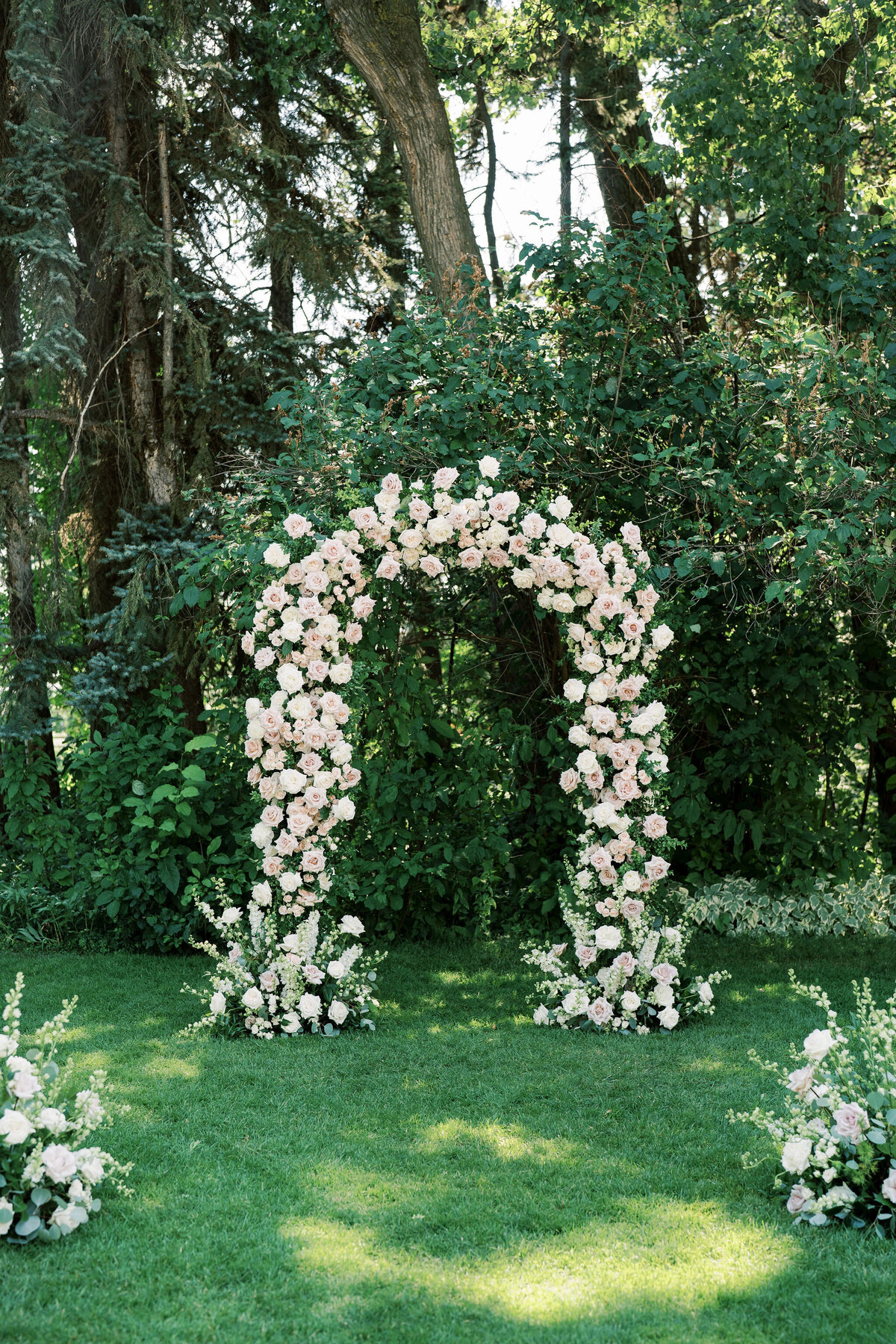 full-floral-arch-ceremony-calgary-wedding-planner