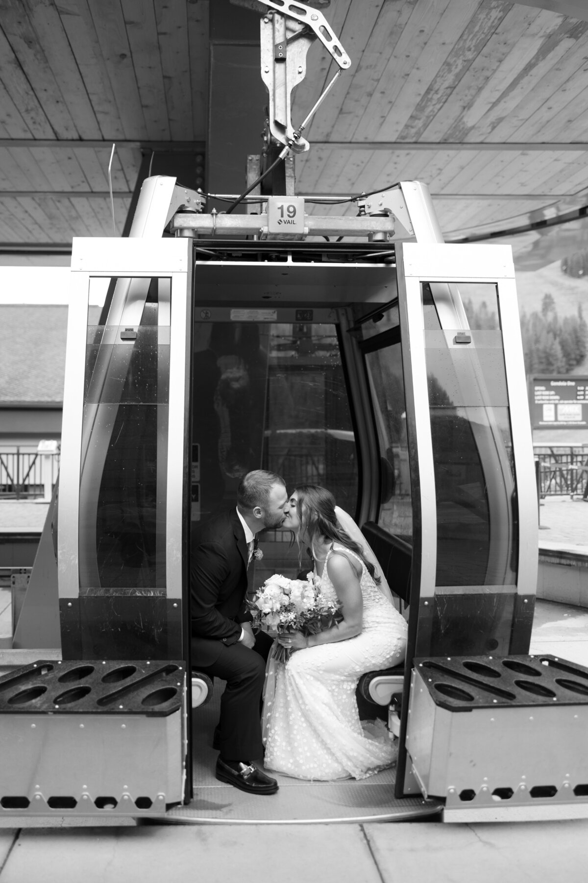 8.18-Maria-Andrew-the-10th-wedding-vail-previews-40