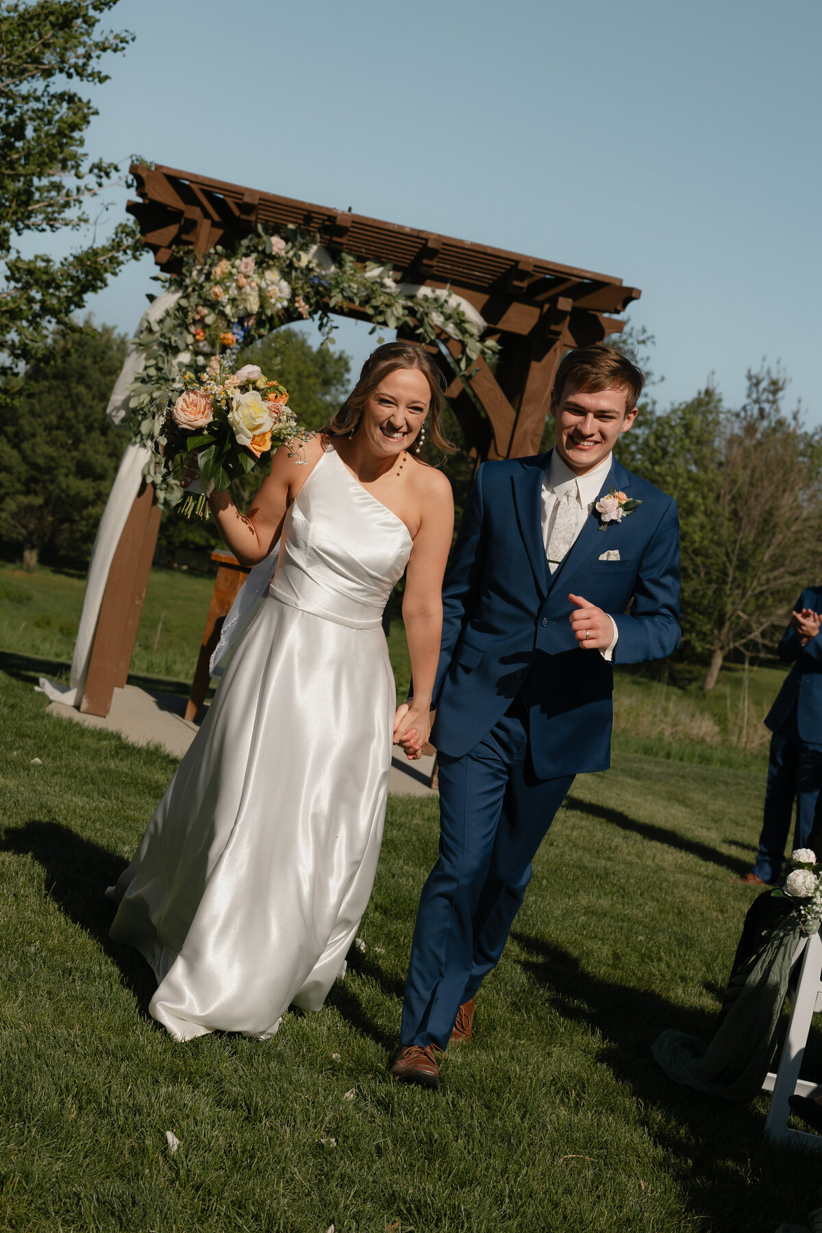 Sydney and Brant's Rustic Midwest Wedding Photography-441