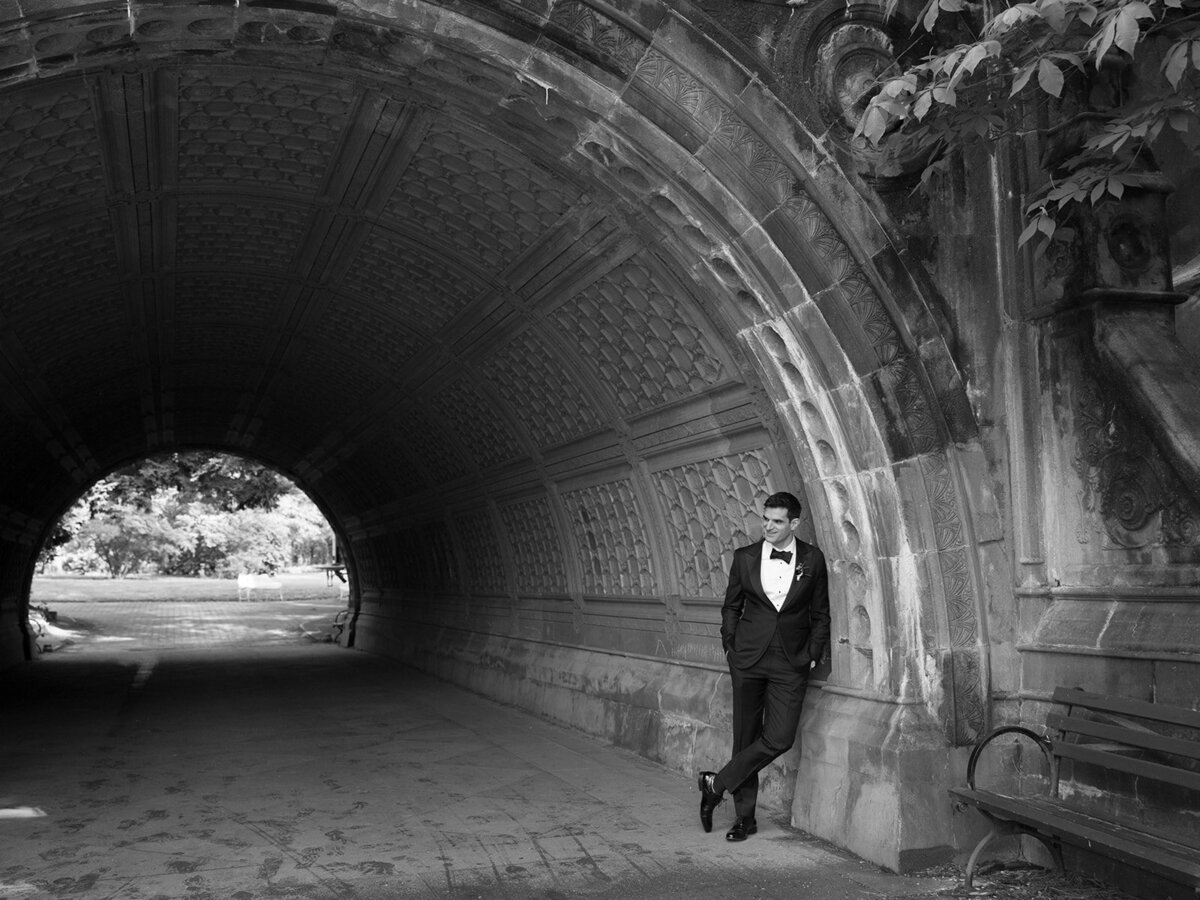 Faye-Fern-Creative-Ruby-Olivia-Rae-Hersey-Eugen-Hotaj-Prospect-Park-Boathouse-Wedding-First-Look-23