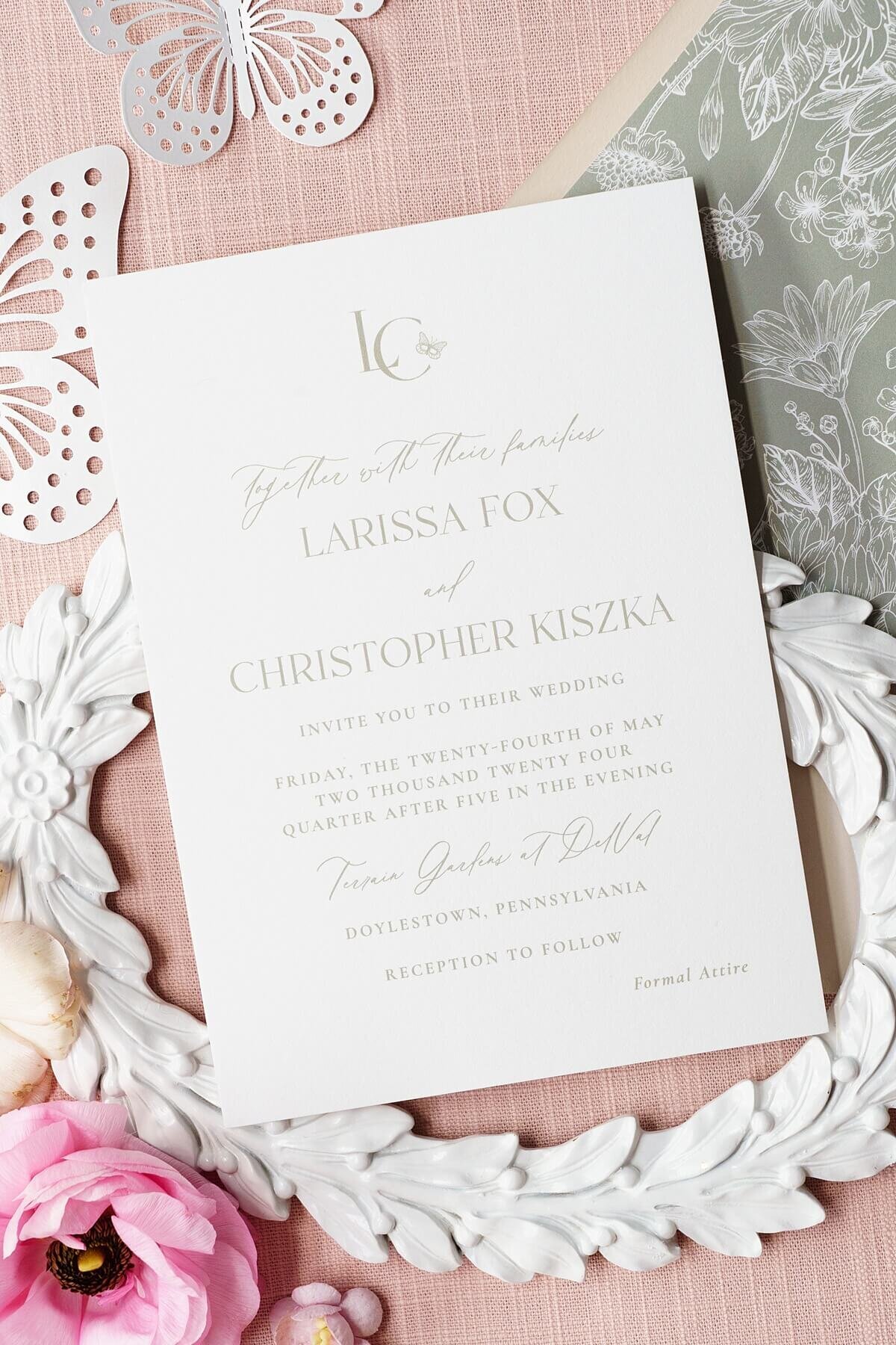 lace-and-belle_romantic-terrain-garden-wedding-invitations-3