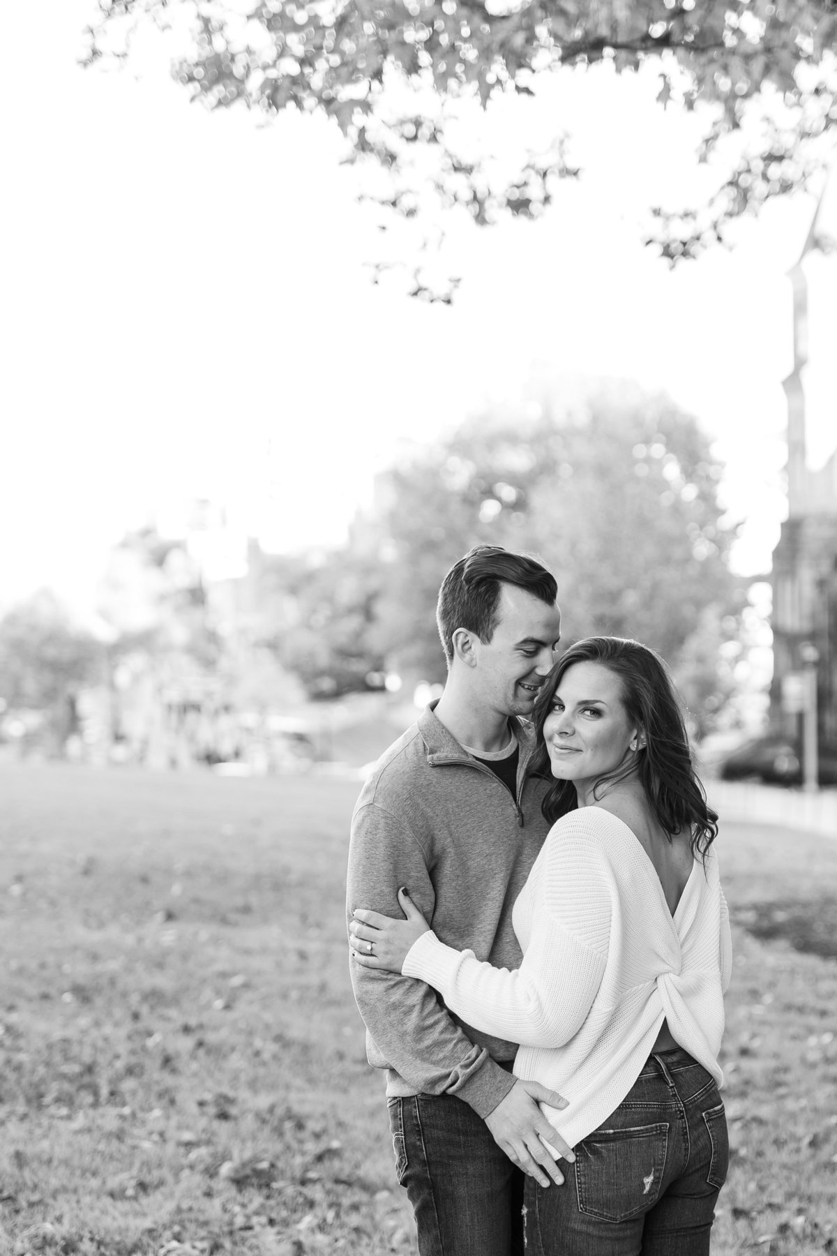 modern-engagement-photos-the-paper-elephant-012