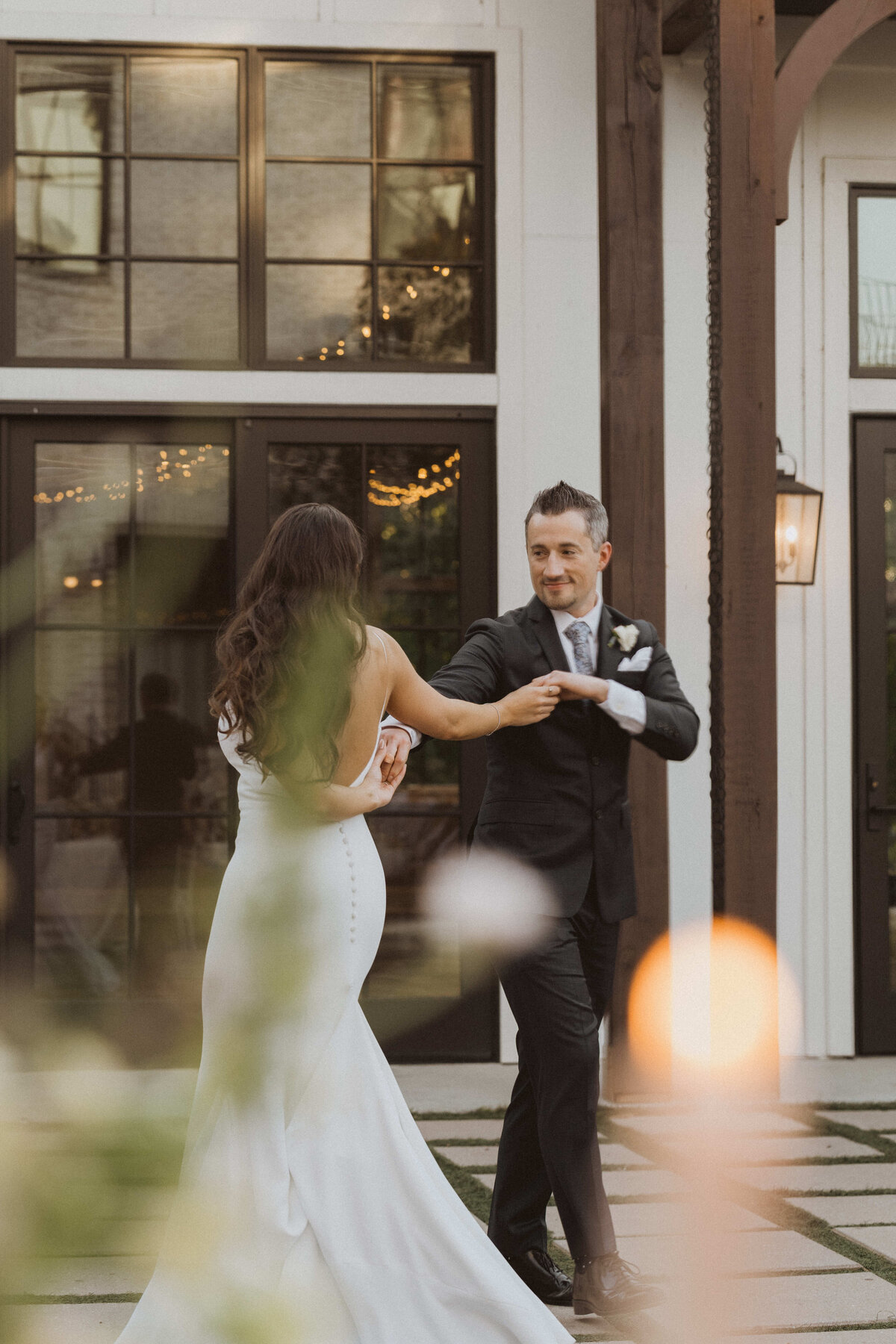 CharlottePhotographer_CorrinRyanReception_ThinSpaces-47