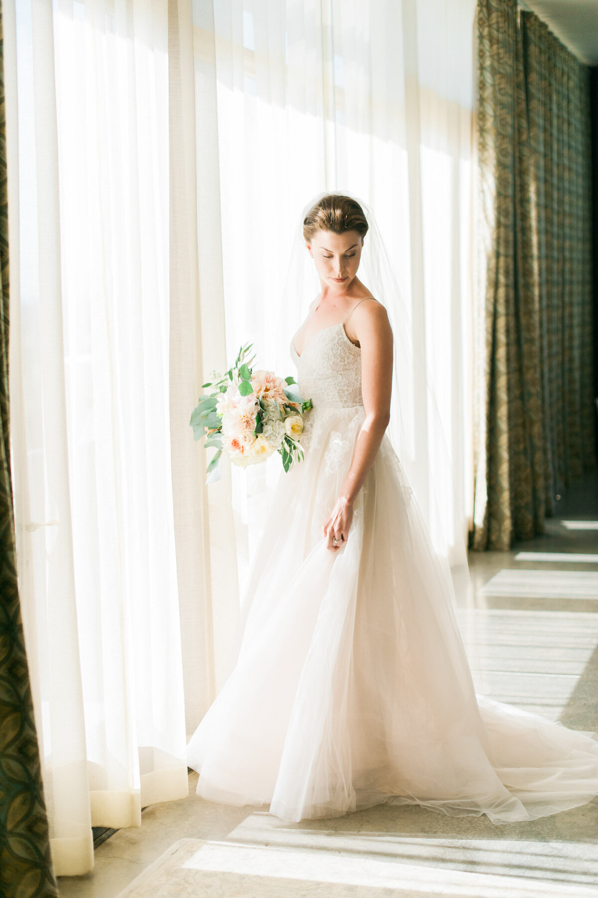 bridal portrait at ponzi winery in the bridal suite