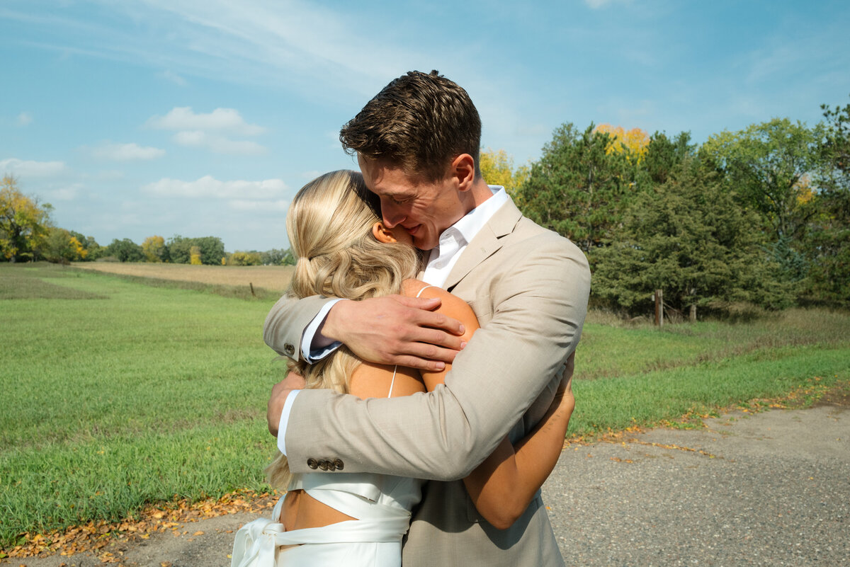 Backyard-Wedding-Rogers-MN-B&S-Will-DeGraw-Clever-Disarray-8