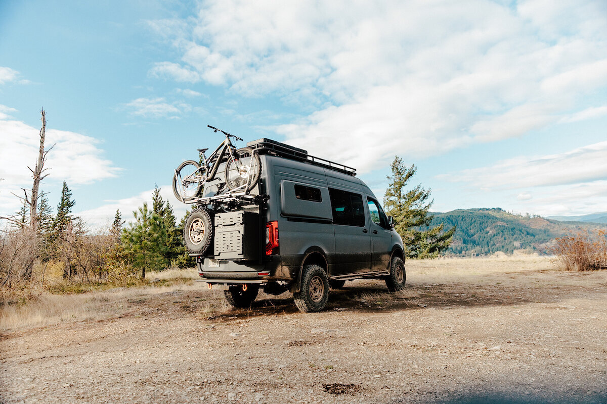 4_SummitSeeker_251013_BMV_#125_SlowFastcreative_2084