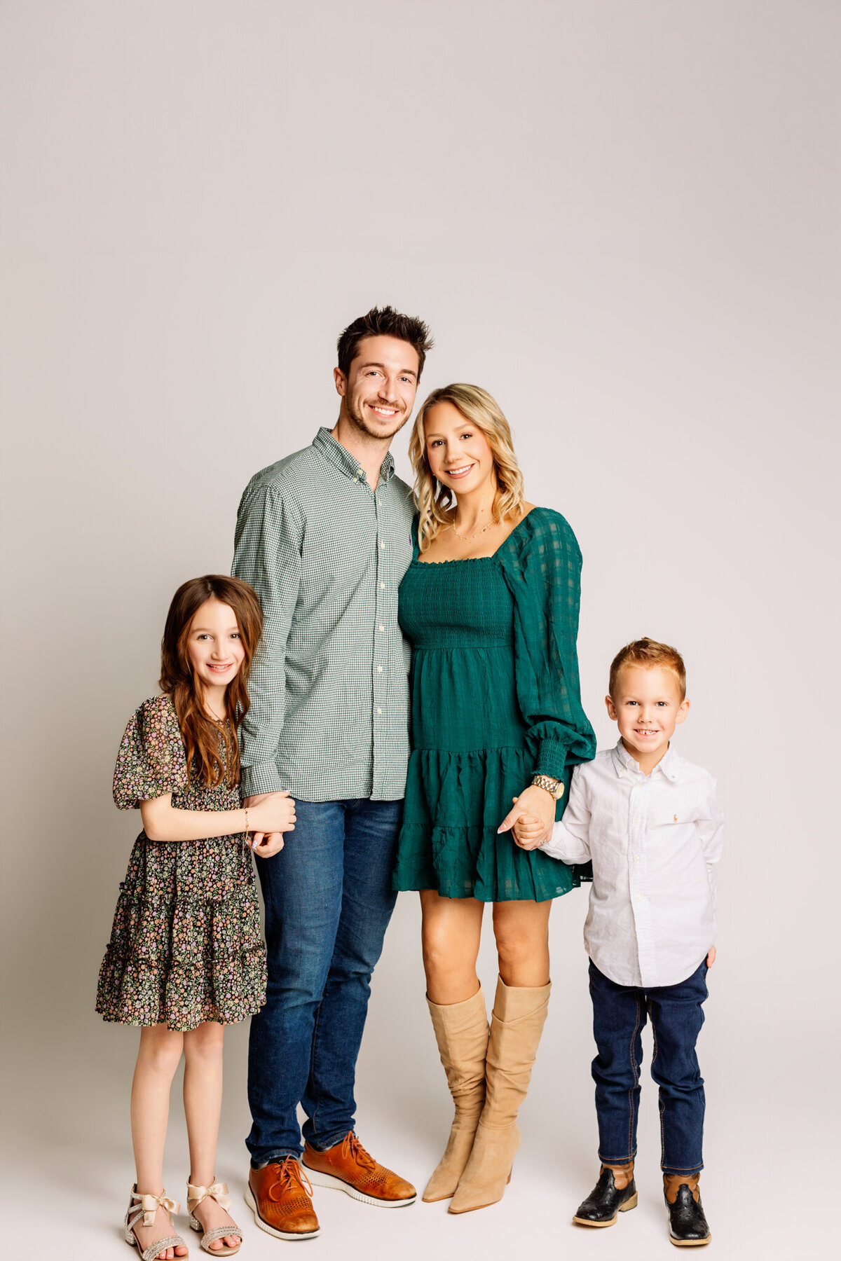 best Cave Springs family photographer, family portraits NW Arkansas, Bentonville baby photographer