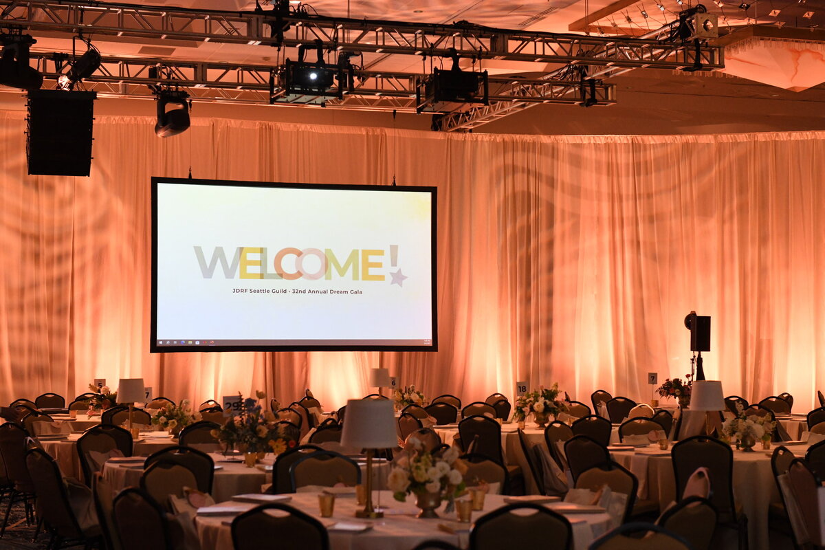 Fundraiser-Gala-Sheraton-Flora-Nova-Design-Seattle-00026