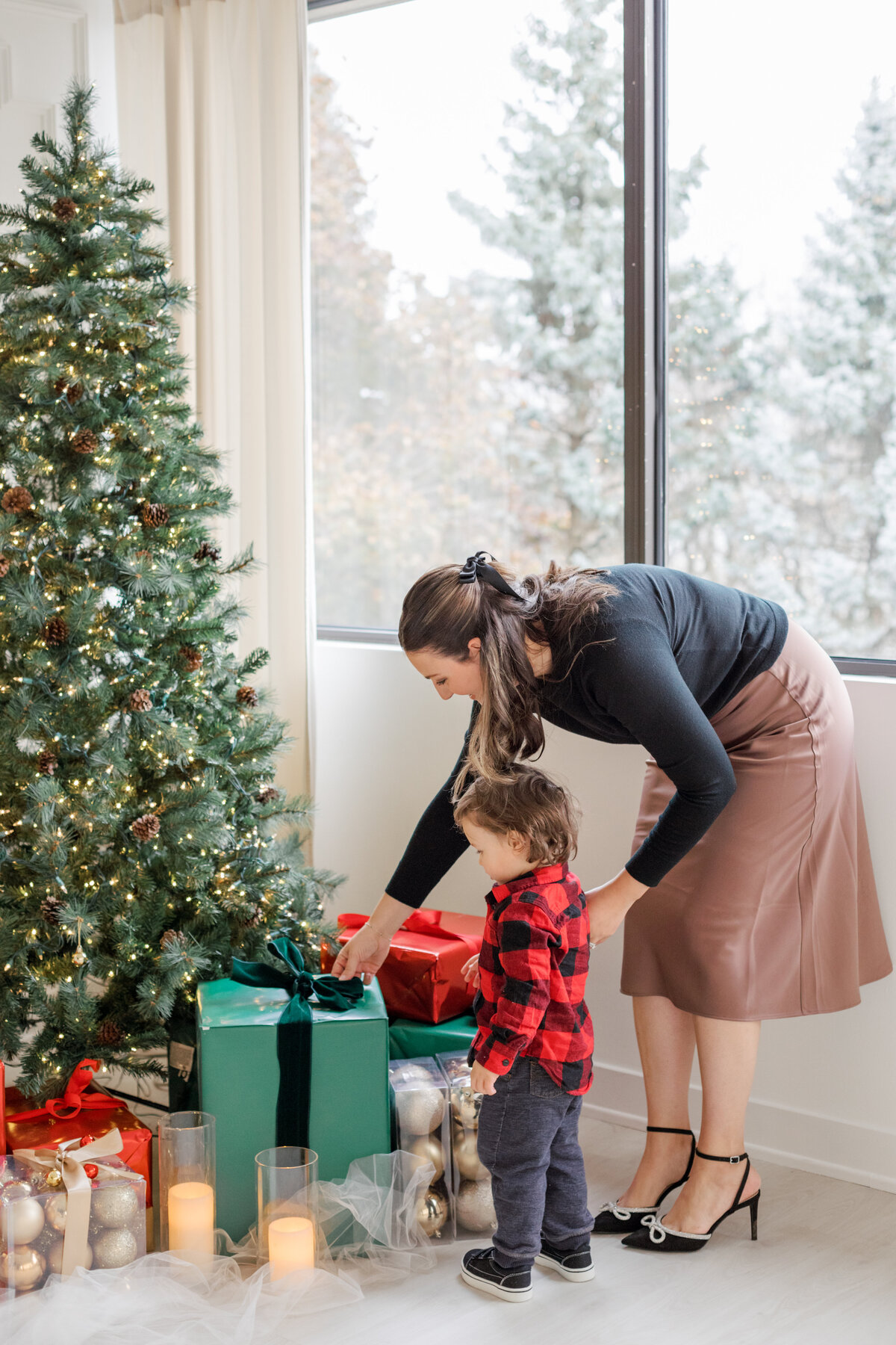 Emily & Joe Christmas Minis-24