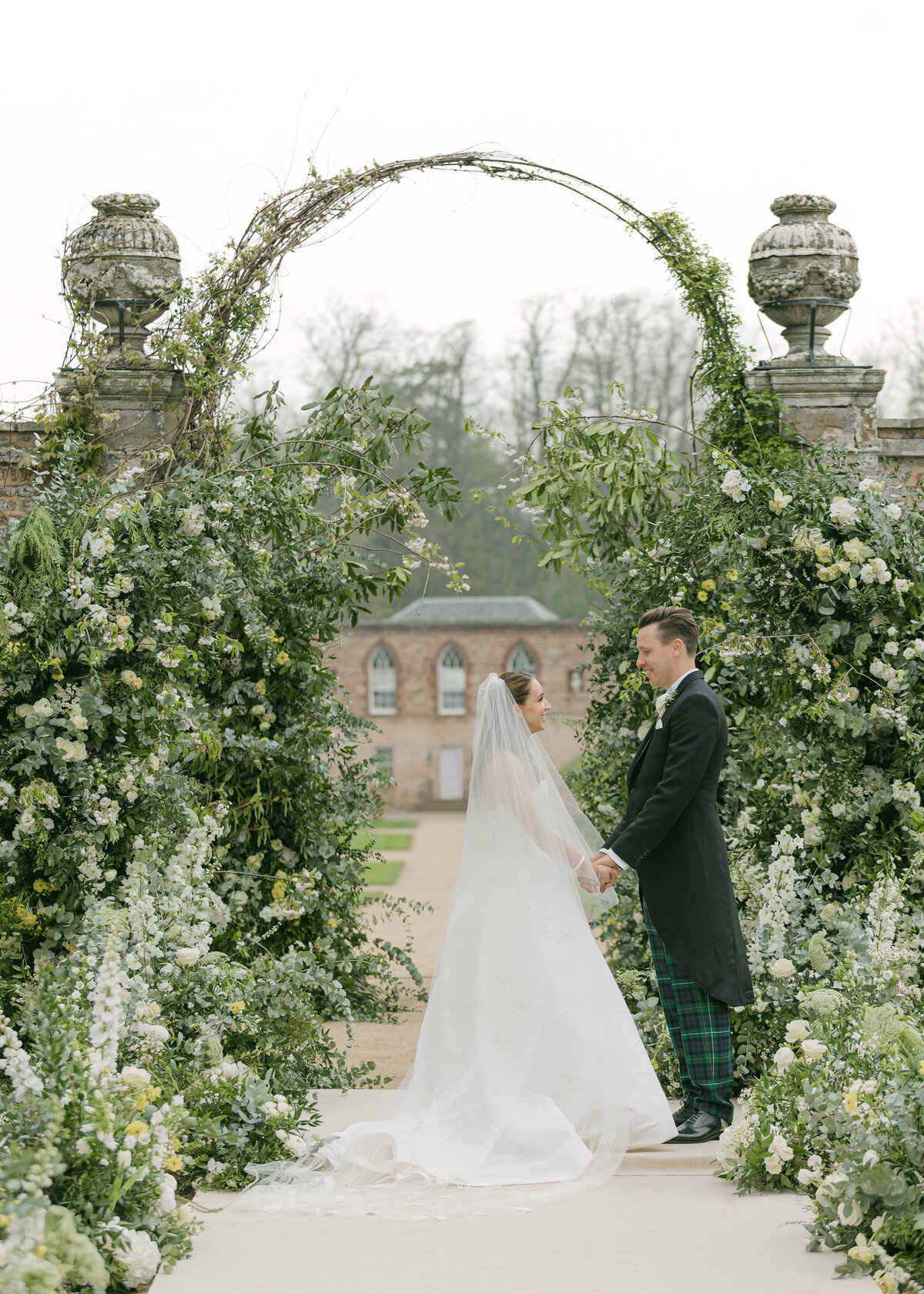 Corrie-Wilf-Wedding-Yester-Estate-Chloe-Winstanley-Photography-353