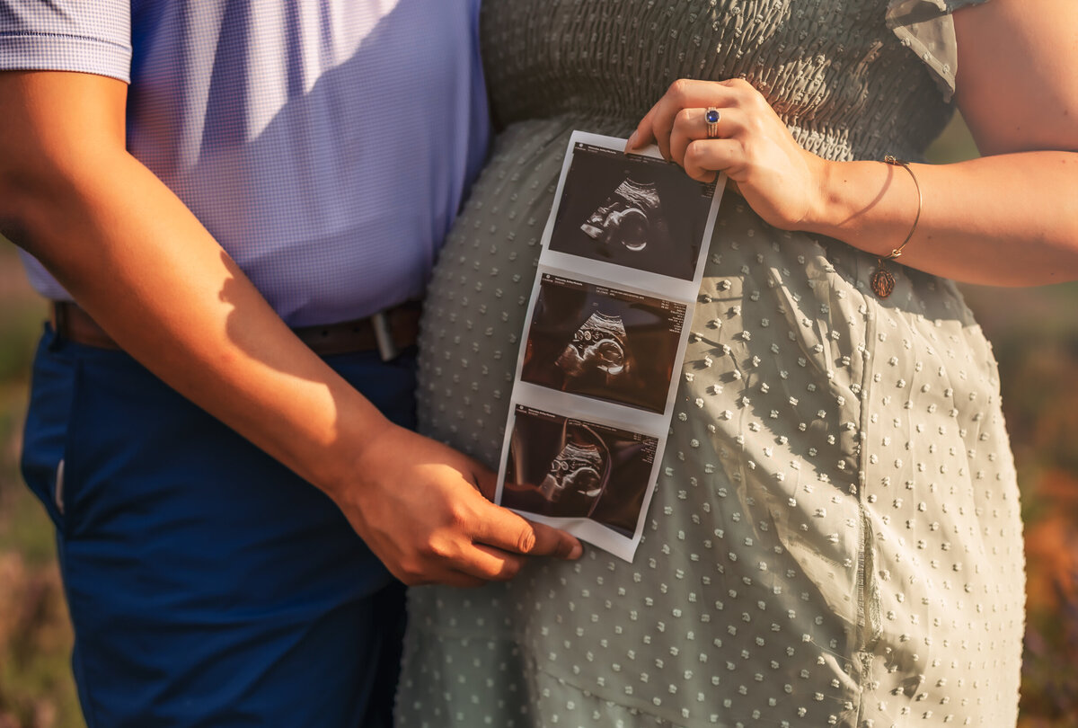 VA Lavender Farm Maternity Photography Session-41