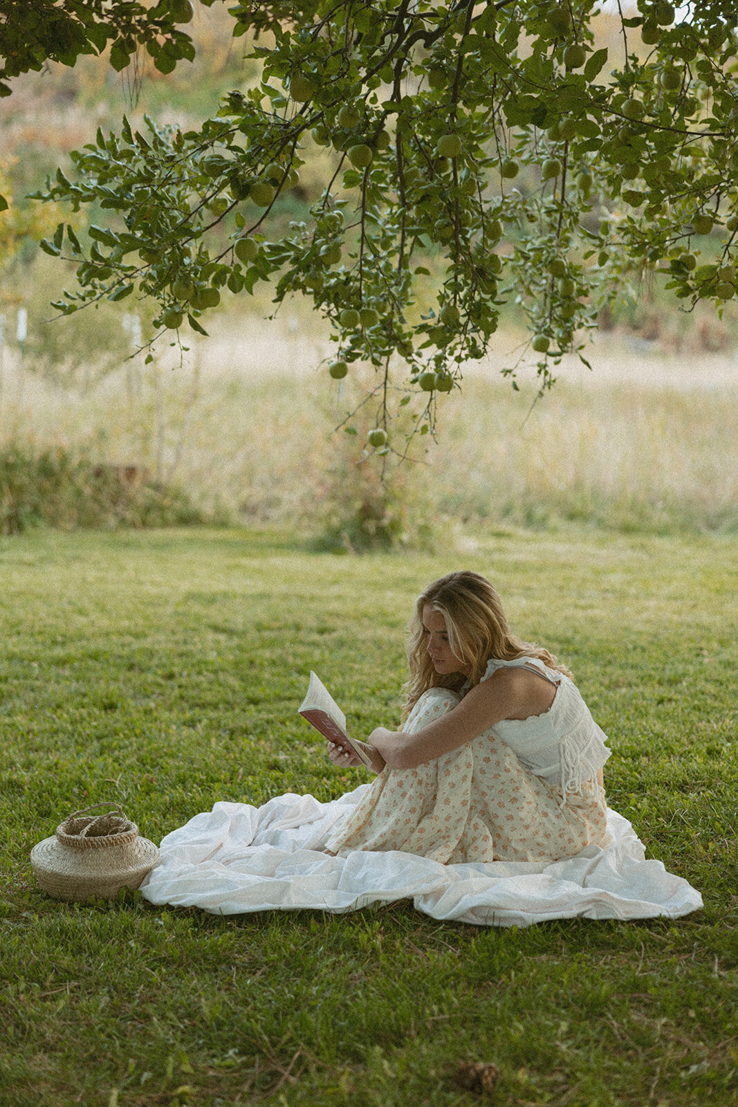 tanya-davids-photo-film-documentary-idaho-utah-oregon-washington-colorado-wedding-elopement-portrait-photographer-intention-session-apple-orchard-94