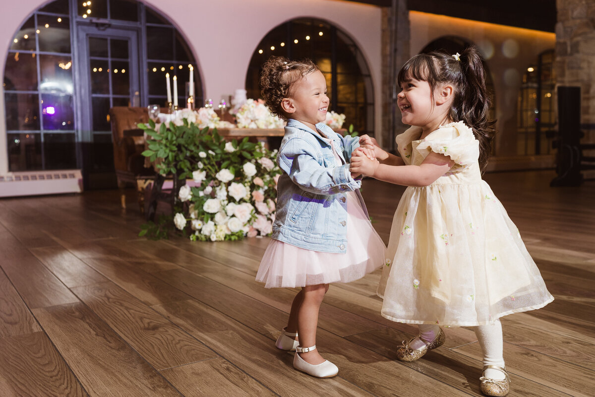 flower girls dancing