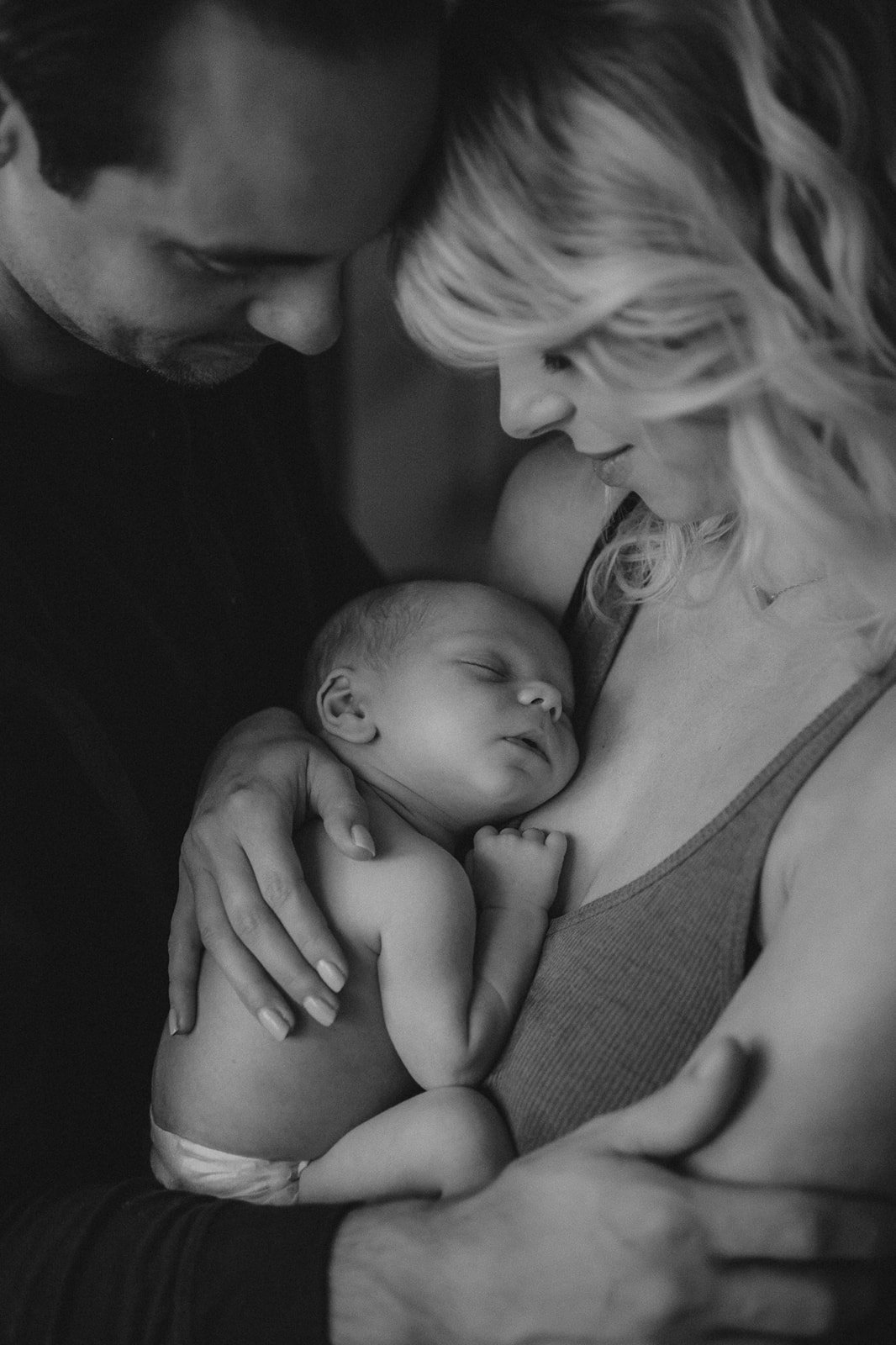 18DC-In-Home-Newborn-Session-Family-Lifestyle