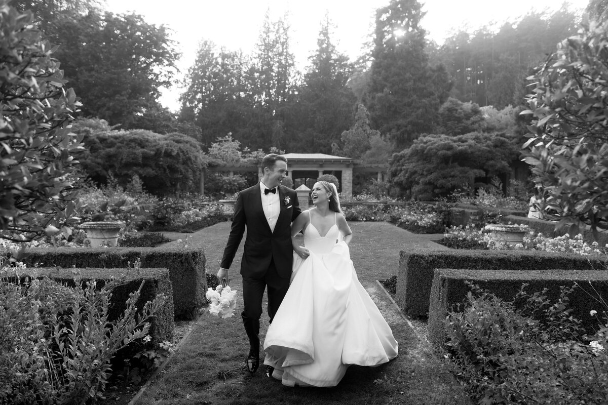 MeghanHemstra-Romantic-Hatley-Castle-Wedding-43