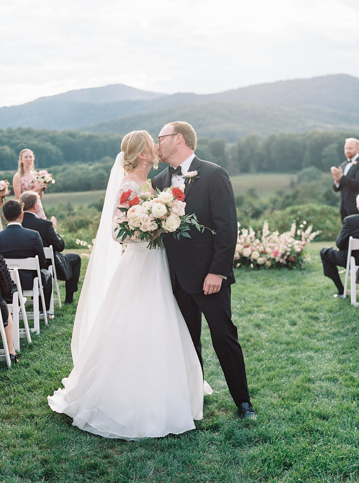 Pippin Hill Wedding Photographer Charlottesville Natalie Jayne Photography-10-2