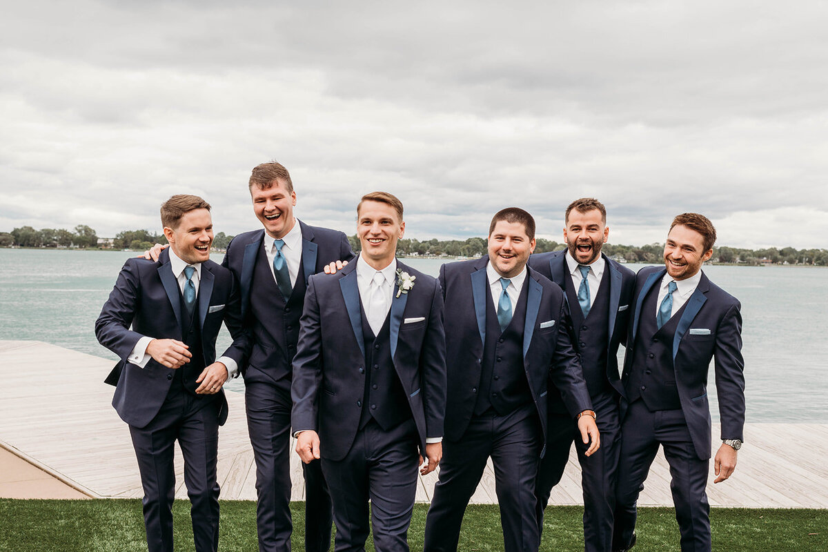 Saint Clair Inn Wedding Party Michigan Photographer K. E. Rogers Photography-70