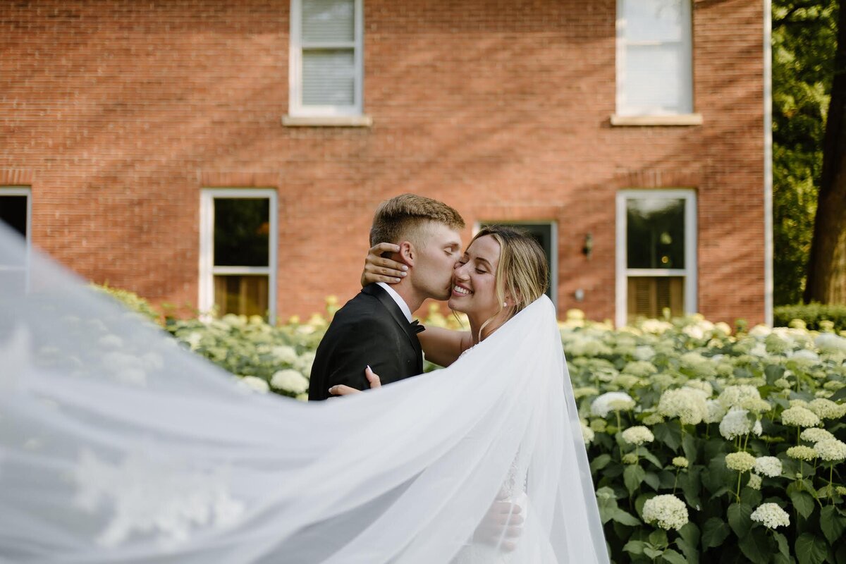 Nichole-Babiez-Photography-Dunham-woods-Geneva-Illinois-Wedding-luxury-editorial-timeless-modern-candid-bride-inspiration-chicago-photographer--108