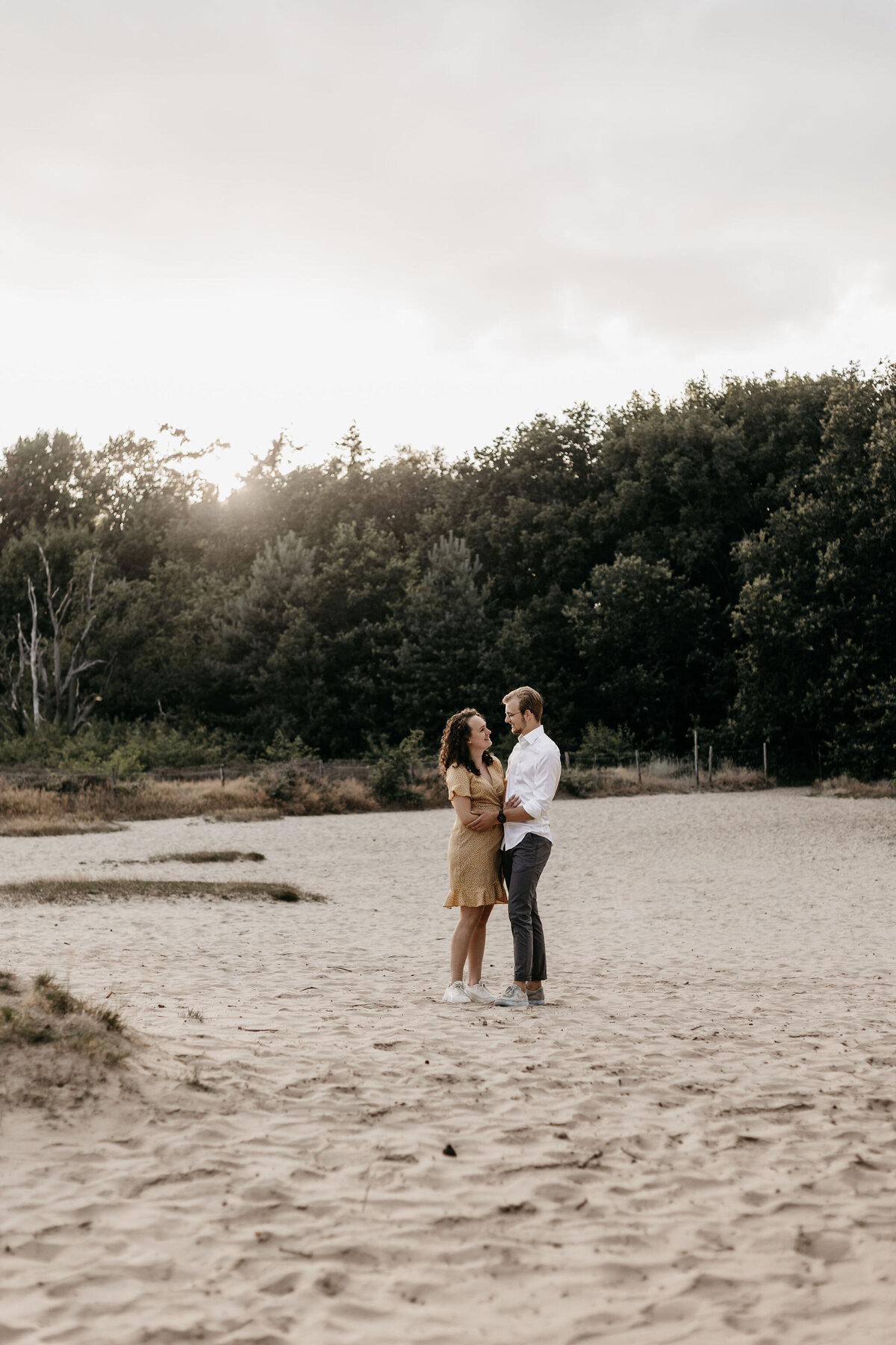 Elja & Rienk tijdens hun loveshoot in Noord-Nederland