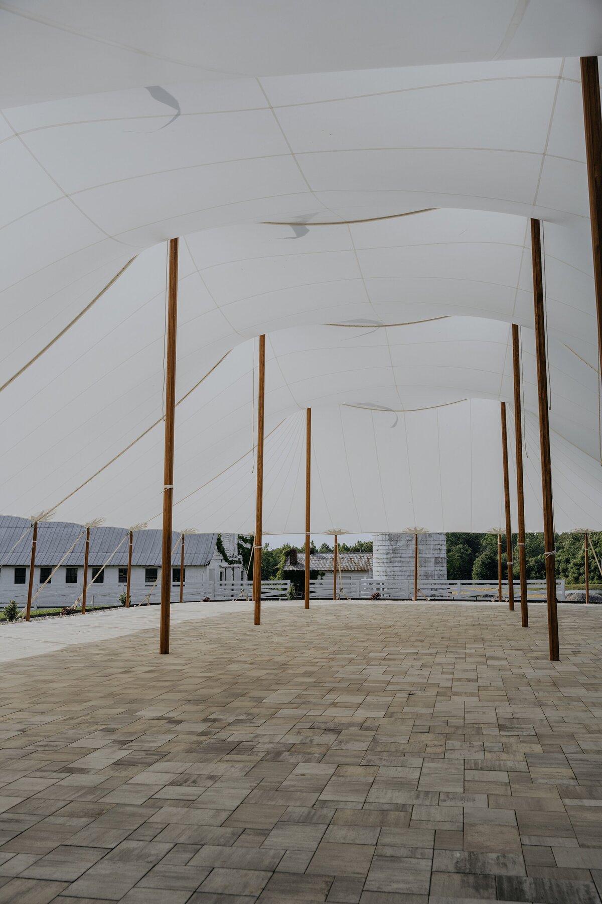 tent2_wildandroam