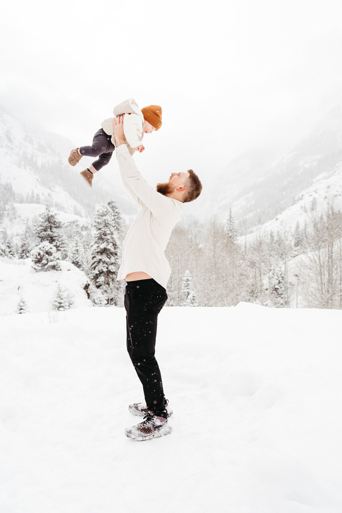 Sam-Murch-Photography-Ouray-Colorado-Winter-Family-Photography-86