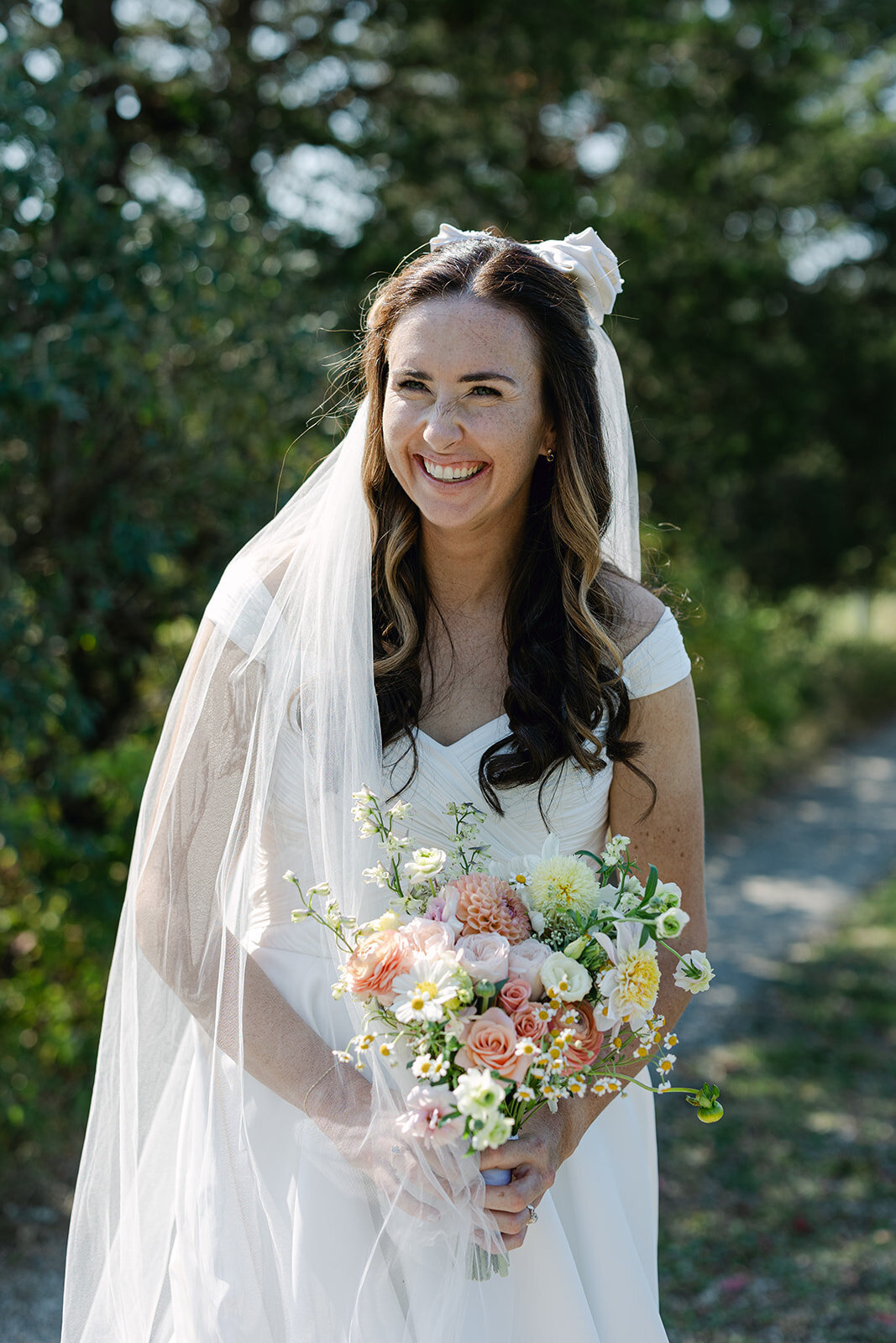 FirstLook_CatherineWes_CapeCodPrivateHomeWedding_SamBrooksPhotos-91
