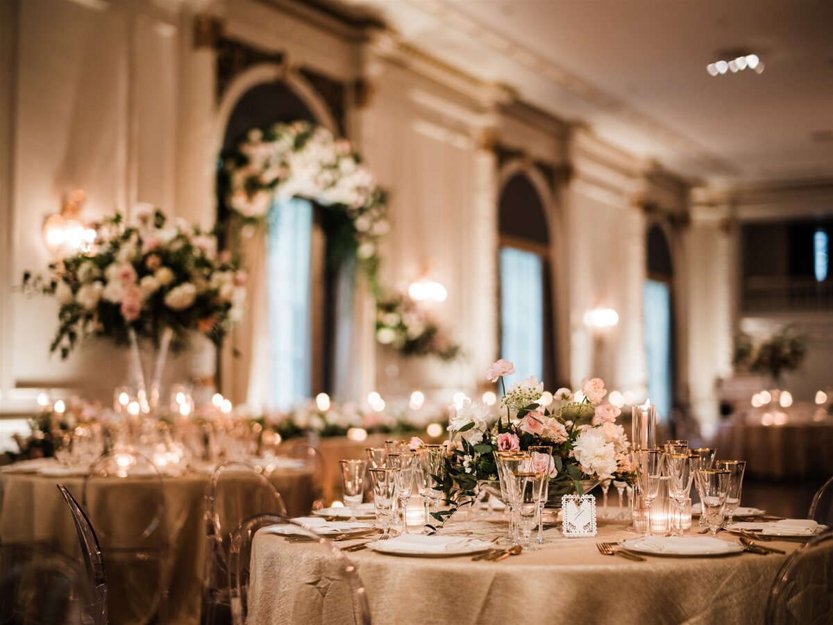 Grand-Luxury-Fairmont-Olympic-Wedding-Flora-Nova-Design-Seattle-00078