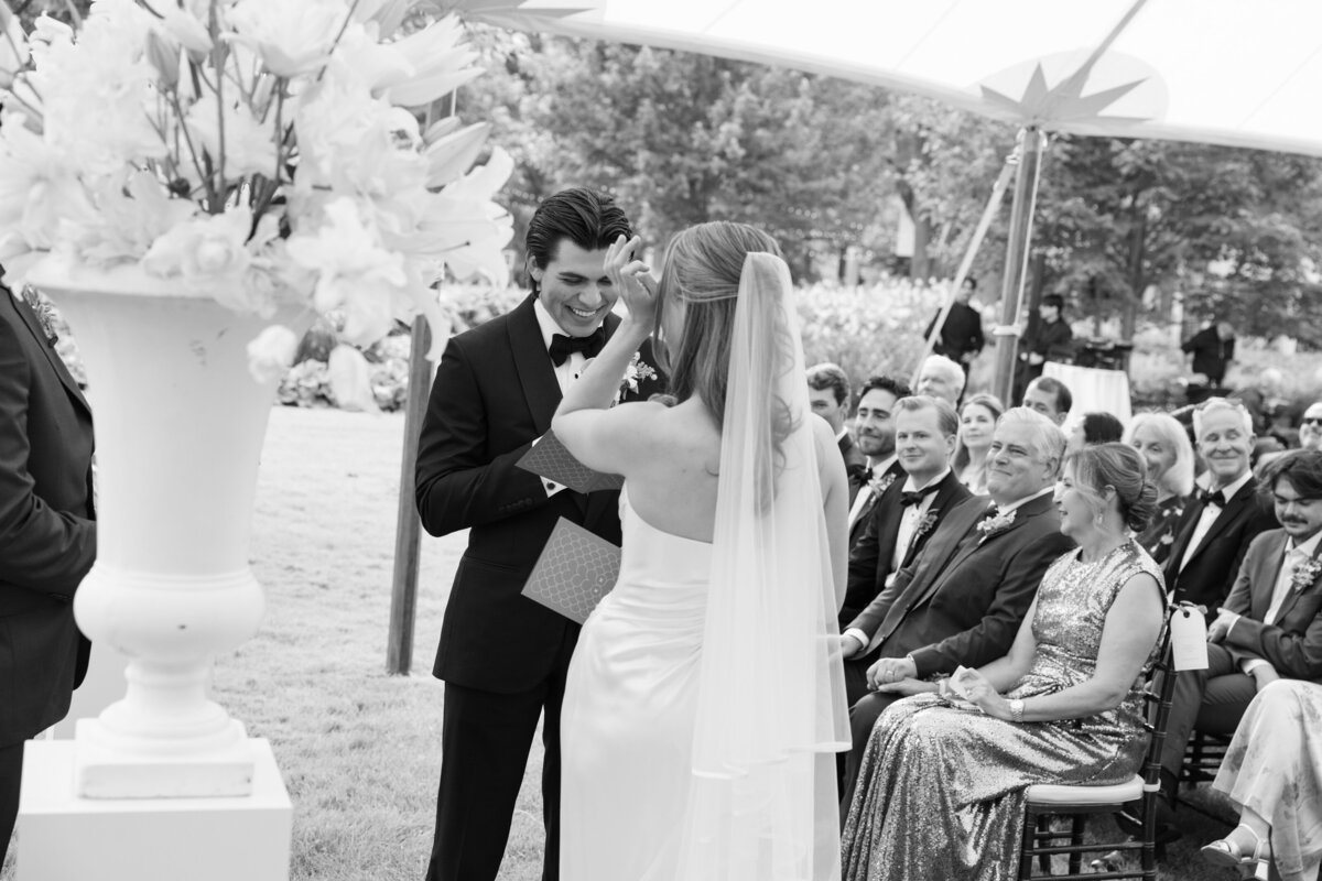 Lake-Minnetonka-wedding-Will-DeGraw-Clever-Disarray-53