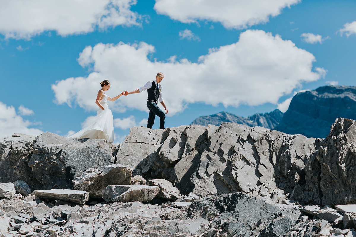 adventurous mountain elopmement wedding photographer