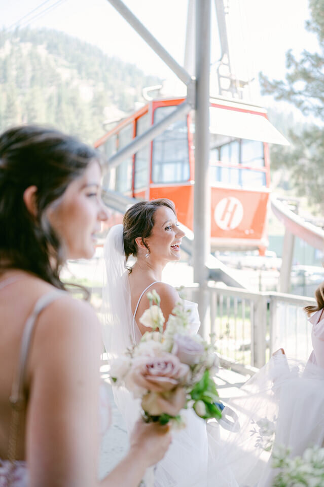Bride with bouquet near gondola