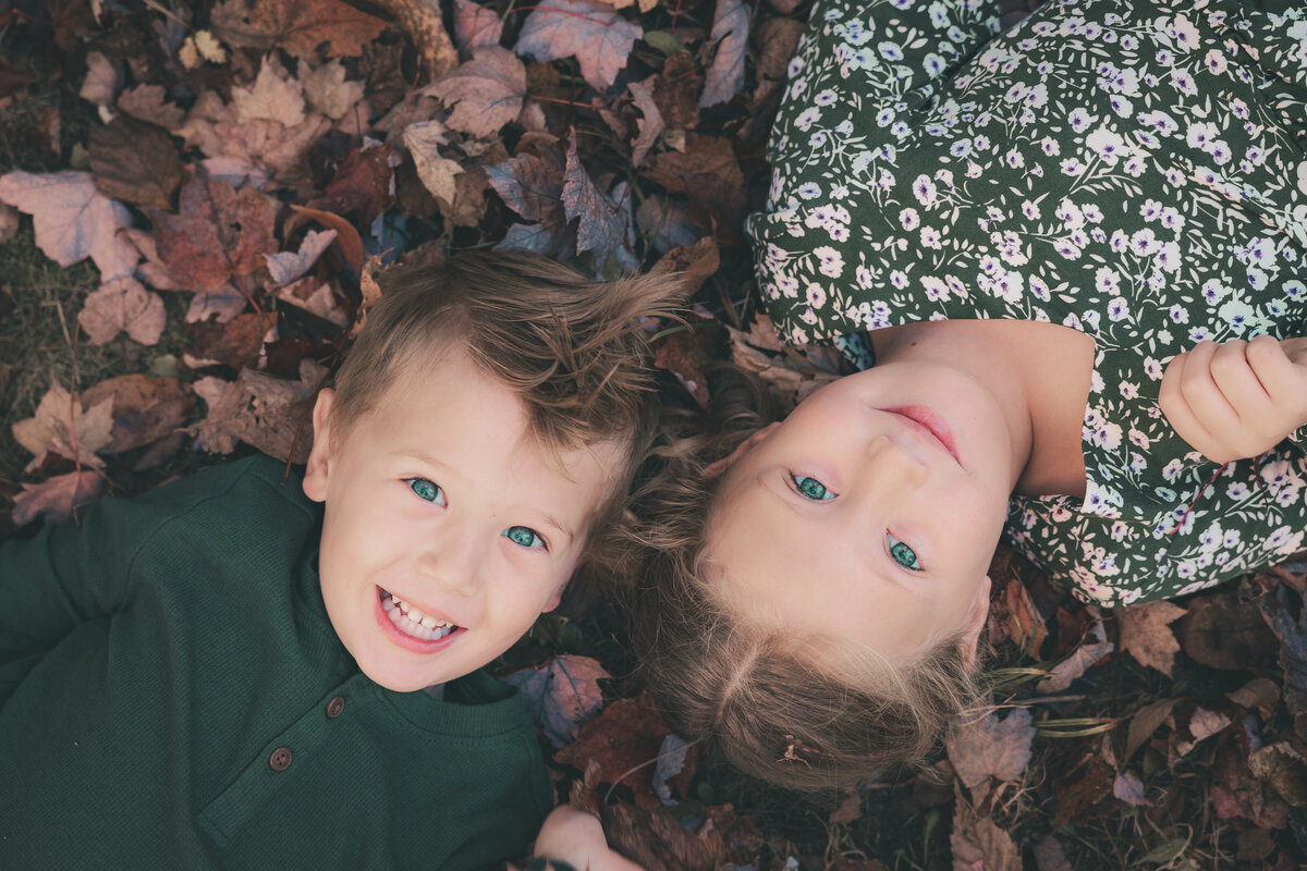 brother and sister photo taken at Bicentennial park in Grand Blanc, MI 