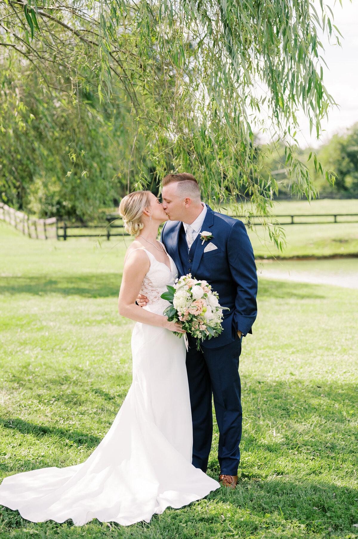 MiddleburgWedding_MaddyWilliamsPhotography.jpg--58